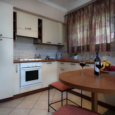 Sapfo Apartment *